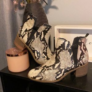 Dr Scholls Snakeskin Boots